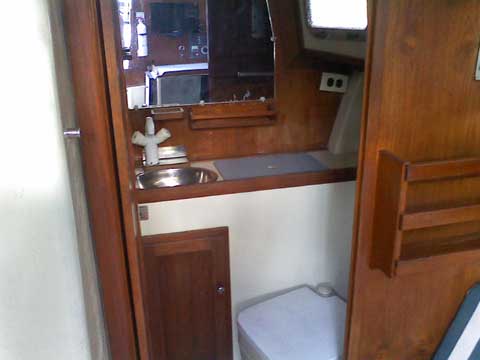 Stellar 30, 1986 sailboat