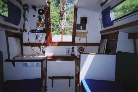 Albin Vega, 27 ft., 1976 sailboat