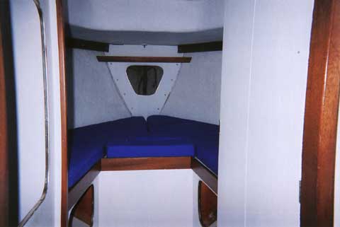 Albin Vega, 27 ft., 1976 sailboat