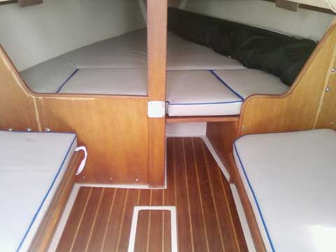 Capri 25 sailboat
