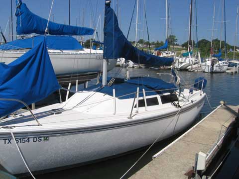 Catalina 22 sailboat