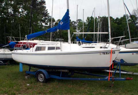 Catalina 22 sailboat