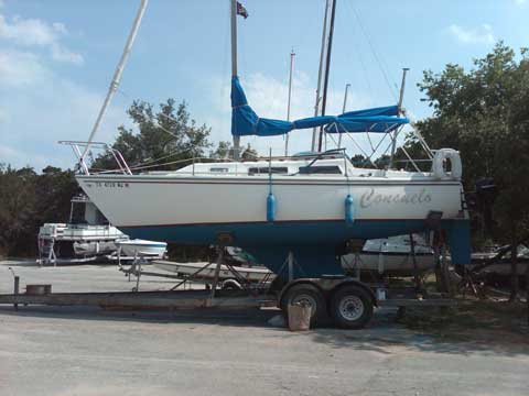 Catalina 25 sailboat