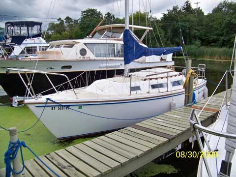Catalina 25 sailboat