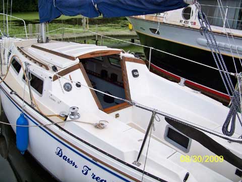 Catalina 25 sailboat