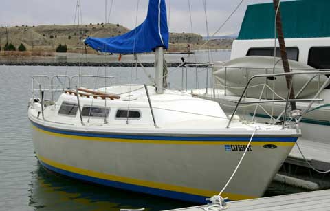 Catalina 27 sailboat