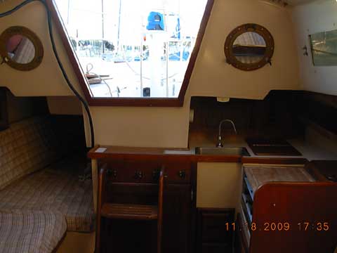 Catalina 27 sailboat