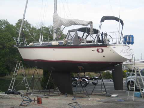 Dufour 4800 sailboat
