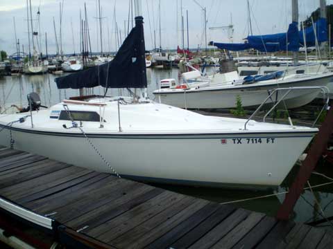 Hunter 23 sailboat
