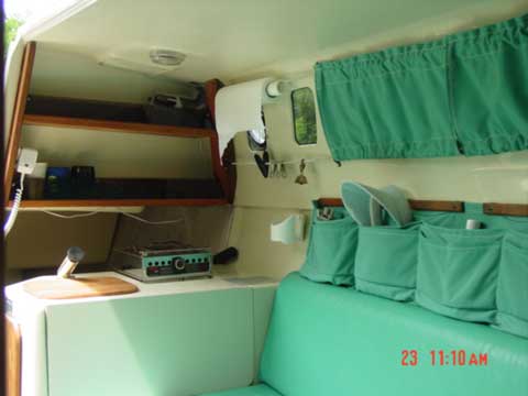 Hunter 23.5 sailboat