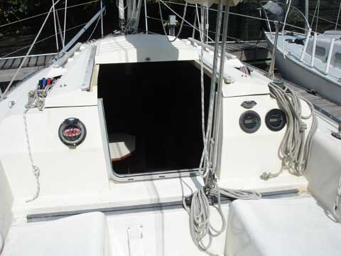 Hunter 25.5 sailboat