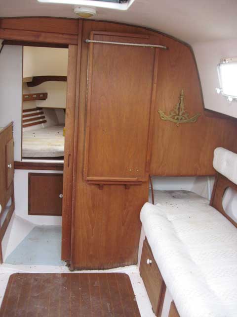 Hunter 27 sailboat