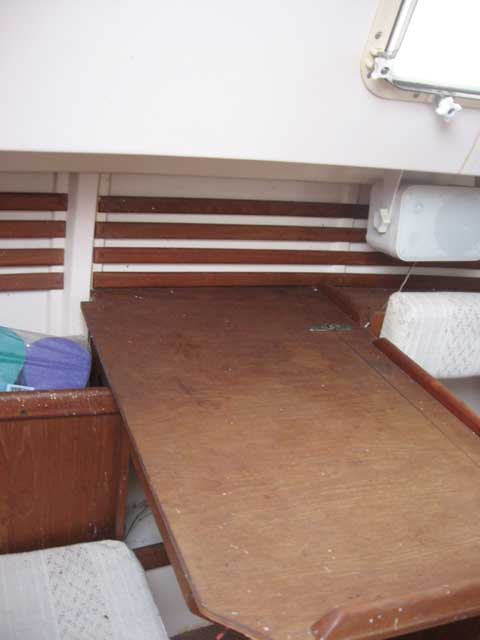 Hunter 27 sailboat