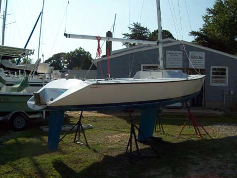 Impulse 21, 1989 sailboat