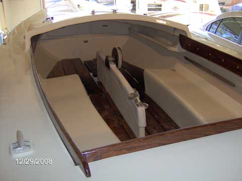 Rhodes 19 sailboat