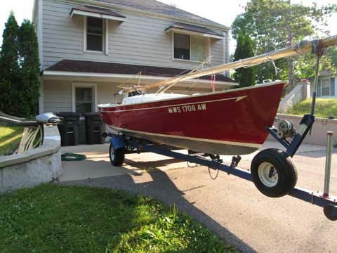 Rhodes 19, 1972 sailboat