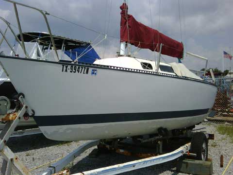 S2 6.9 sailboat