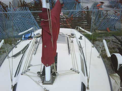 S2 6.9 sailboat