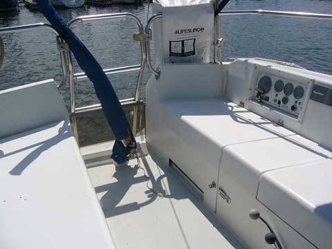 Catalina Capri 26, 1995 sailboat