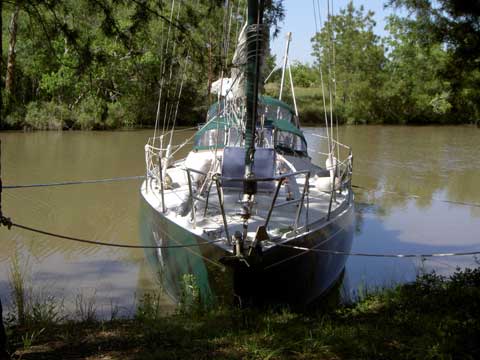 Dufour 35, 1981 sailboat