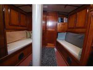 Ericson 36C, 1977 sailboat