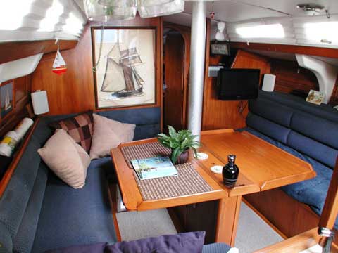 Kirie Elite 37, 1984 sailboat