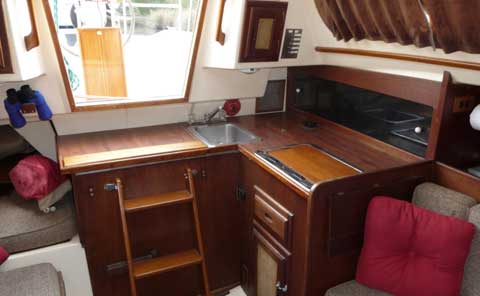 San Juan 28, 1979 sailboat