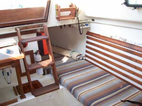 Watkins 25, 1983 sailboat