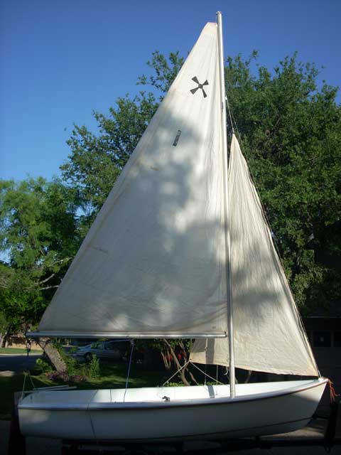 Catalina Capri 14, pre 1973 sailboat