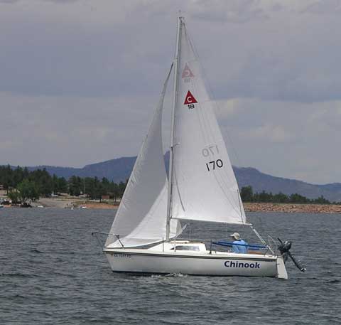 Catalina Capri 18, 1987 sailboat