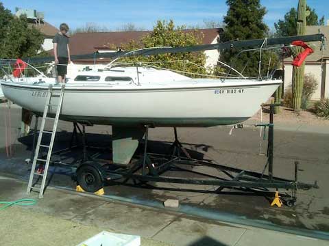 Catalina Capri 25, 1980 sailboat