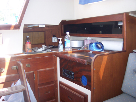 Catalina, 27', 1987, Canyon Lake, Texas sailboat