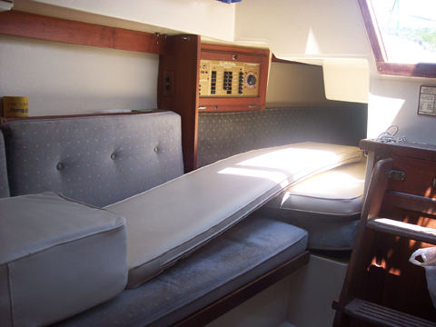 Catalina, 27', 1987, Canyon Lake, Texas sailboat