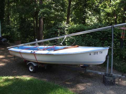 Coronado 15, 1976 sailboat