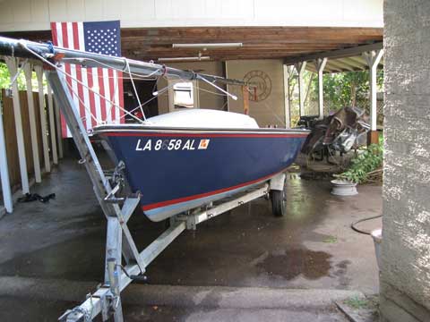 Boston Whaler Harpoon 5.2, 1977 sailboat
