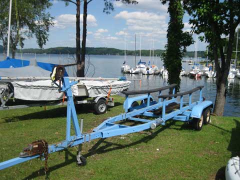 Holsclaw sailboat trailer, 21ft., Scottsboro, Alabama sailboat
