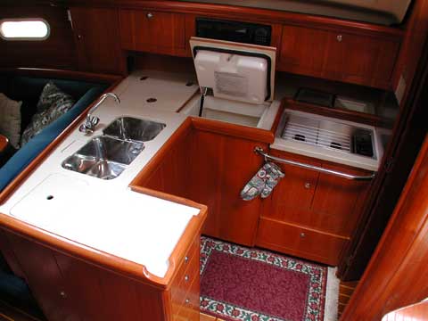 Hunter 356, 2002 sailboat