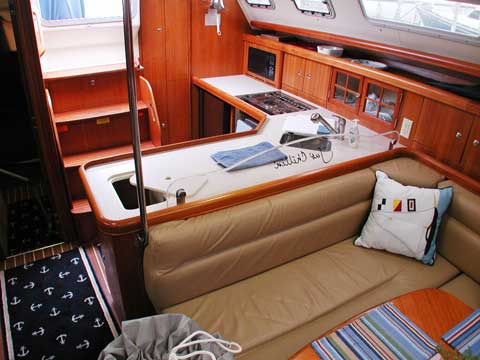 Hunter 41, 2004 sailboat