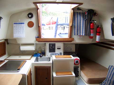 Irwin MK II 28', 1975 sailboat