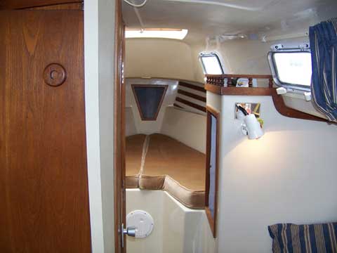 Irwin MK II 28', 1975 sailboat