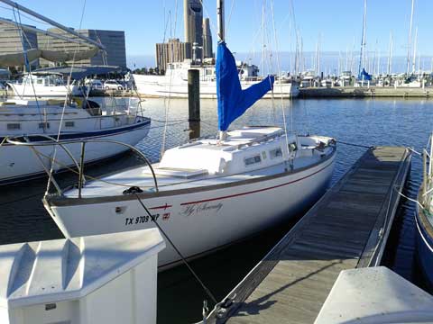 Islander Excalibur 26, 1967 sailboat