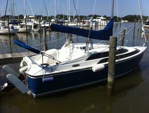 MacGregor 26M, 2005 sailboat