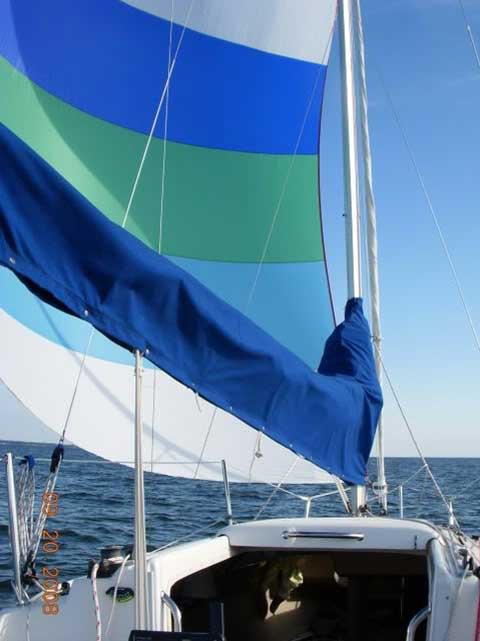 MacGregor 26M, 2005 sailboat