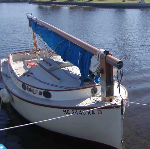 Menger 19 catboat, 2001 sailboat