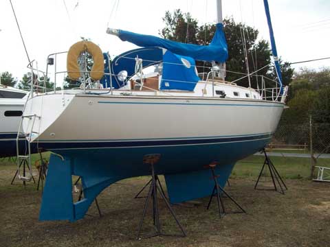 Morgan 323, 1983 sailboat
