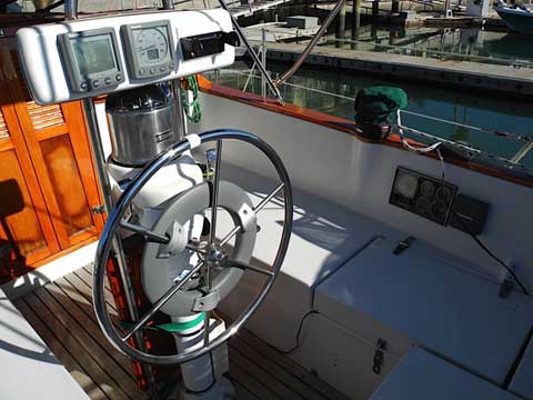 Hinterhoeller Nonsuch 26, 1982 sailboat