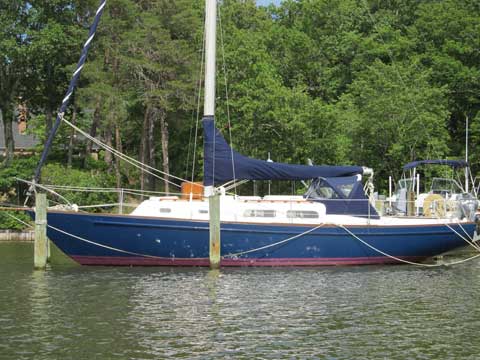 Pearson 35, 1968 sailboat