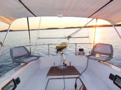 Rhodes 22, 1980 sailboat