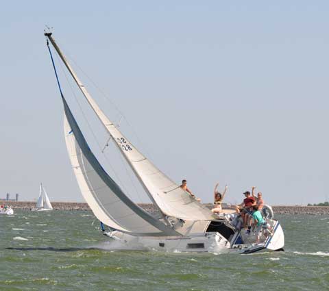 San Juan 28, 1980, Lake Ray Hubbard, Rockwall, Texas sailboat