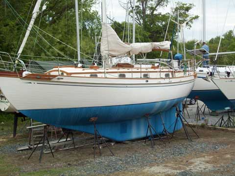 Tayana 37, 1981 sailboat